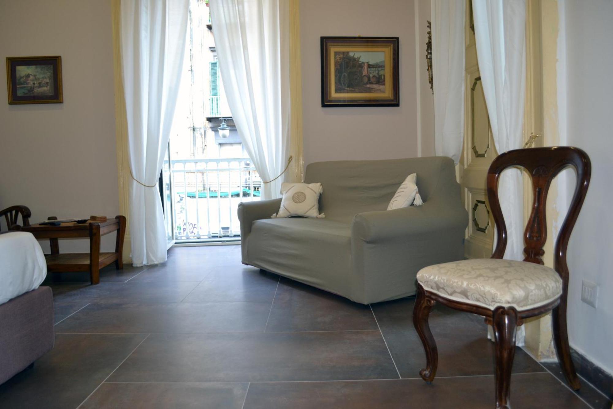 Questo Rinascimento Casa Newman Naples Exterior photo